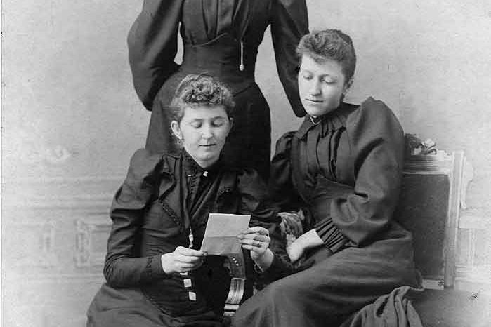 langridgesisters3-19-23