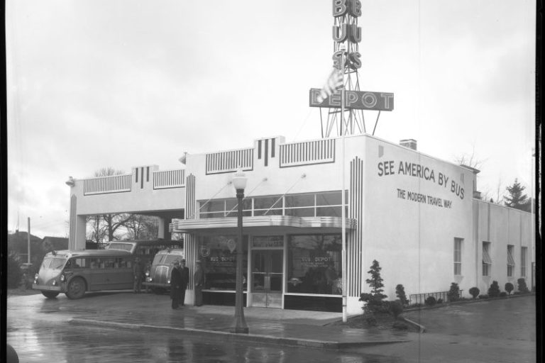busstation19374-13-25
